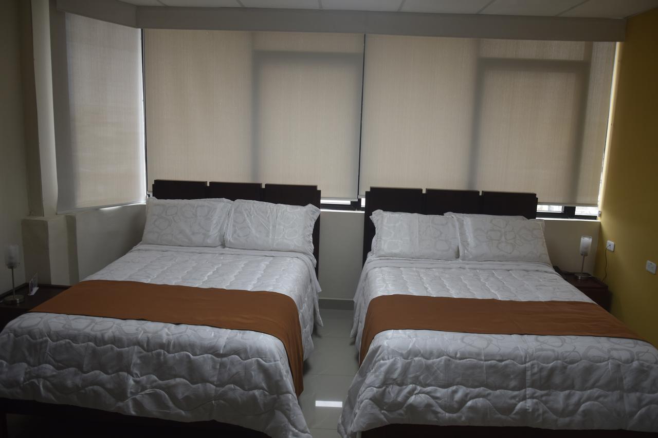 Olan'S Hotel Group Esmeraldas Luaran gambar