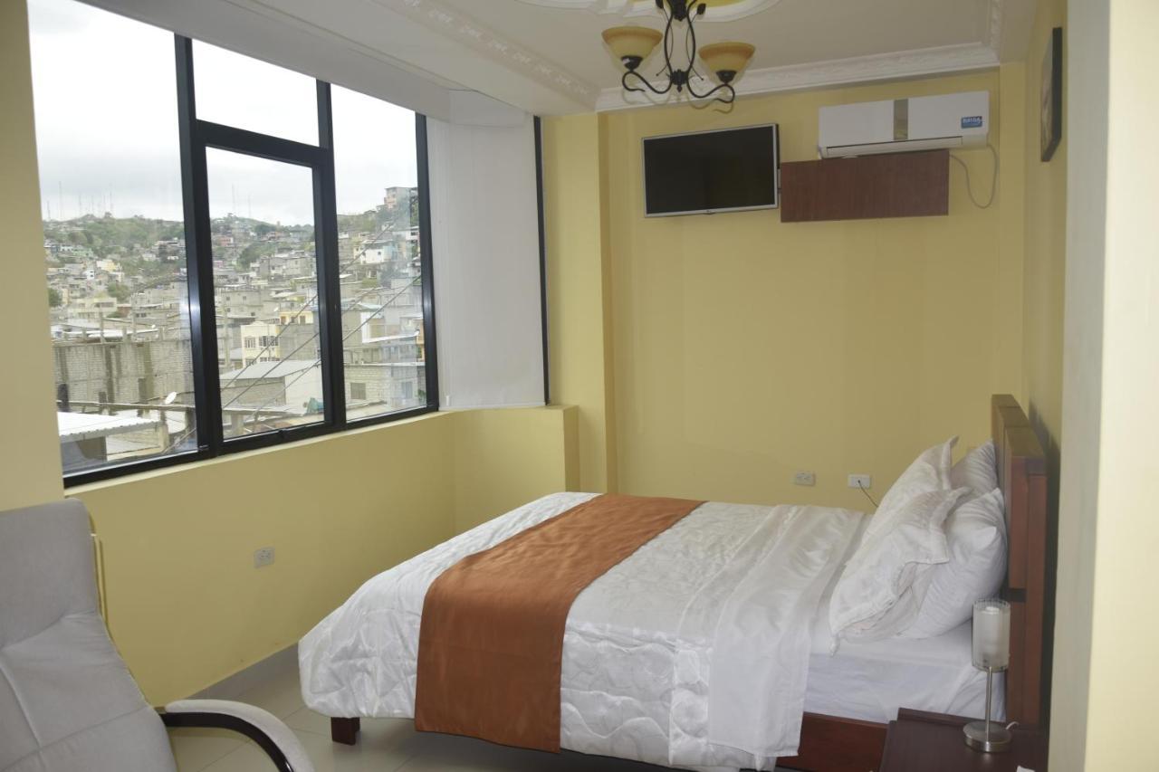 Olan'S Hotel Group Esmeraldas Luaran gambar